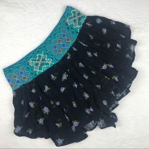 🌸NWOT Free People Floral embroidered woven shorts